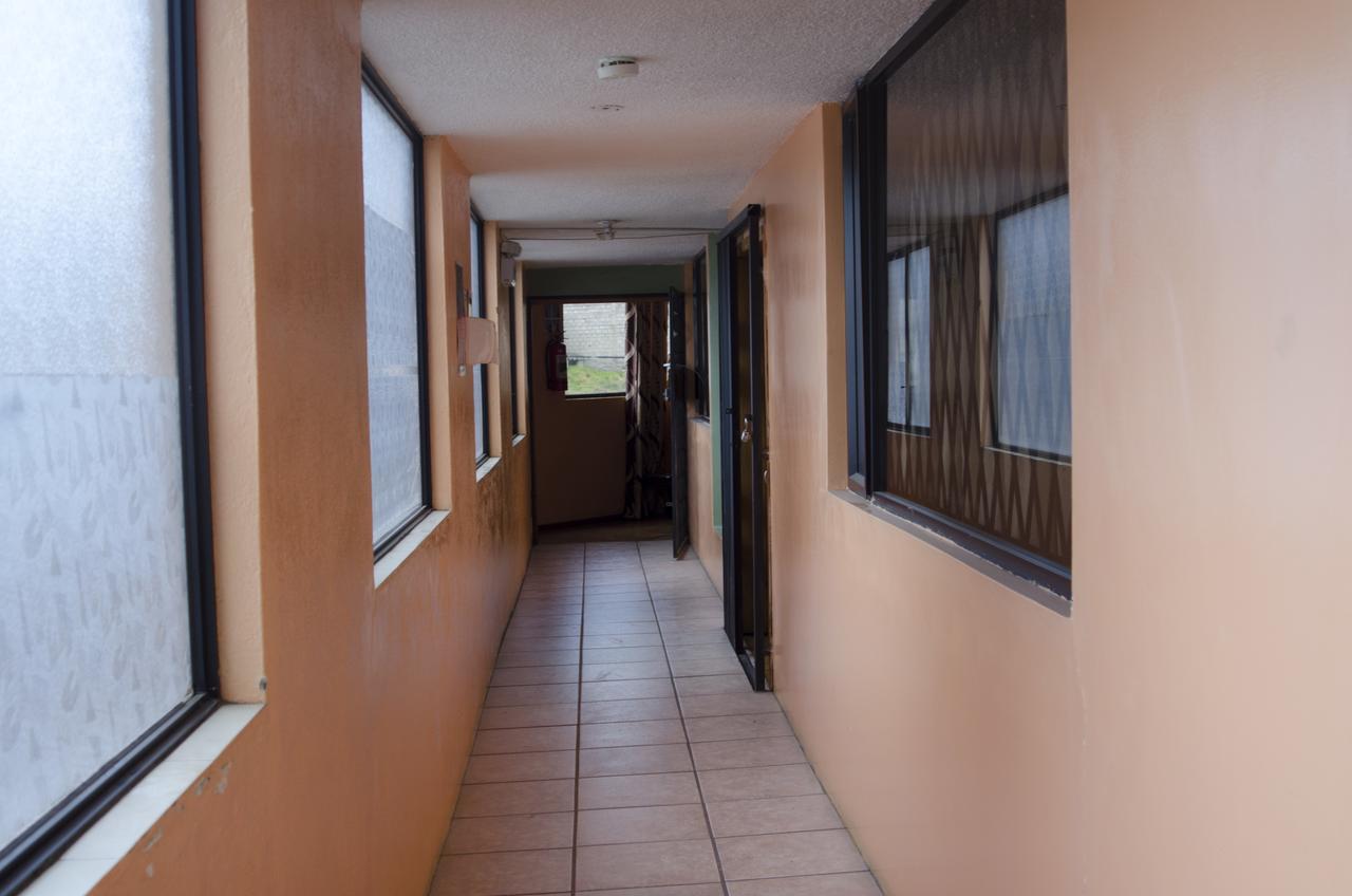 La Estacion Hostal Кито Экстерьер фото